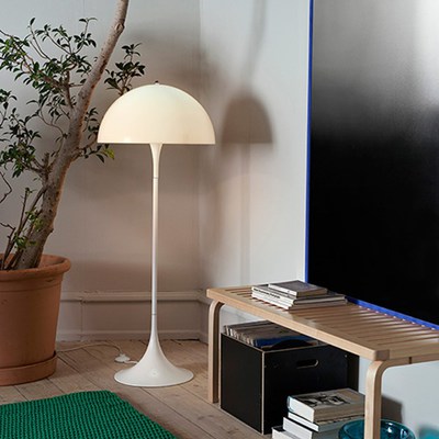 テーブルランプ「パンテラ フロア」オパール・ホワイト φ500xH1290mm アクリル製照明 