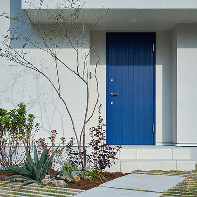 全9色のカラフル木製玄関ドア「ジーンズプラス玄関ドアシリーズ」国産ヒノキ使用